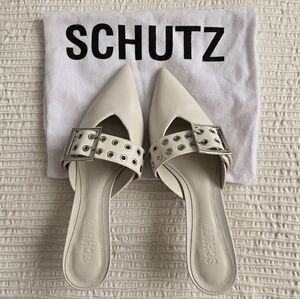 NWT Schutz Cream Kitten Heel Pointed Toe Slides with Silver Grommet Buckle